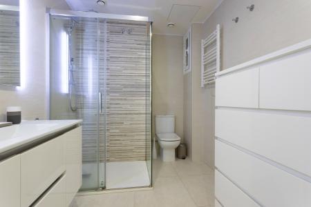 Apartment for Rent in Barcelona Casp - Passeig De Sant Joan (parking Opcional)