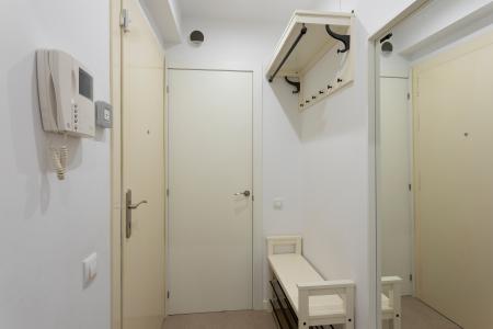 Apartment for Rent in Barcelona Casp - Passeig De Sant Joan (parking Opcional)