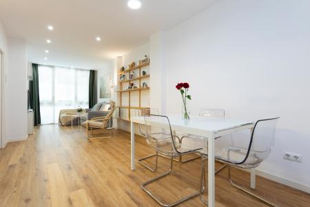 Apartment for Rent in Barcelona Casp - Passeig De Sant Joan (parking Opcional)