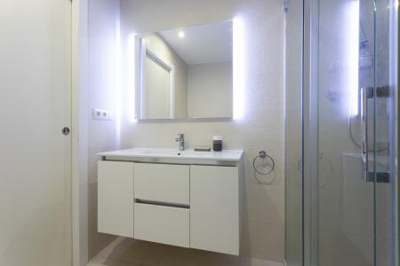 Apartment for Rent in Barcelona Casp - Passeig De Sant Joan (parking Opcional)