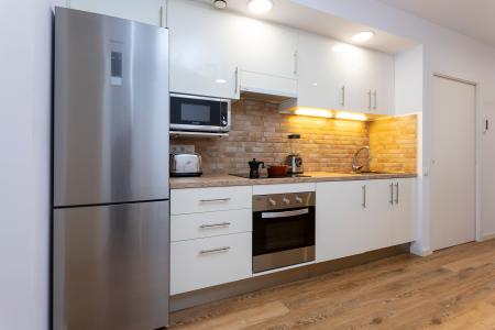 Apartment for Rent in Barcelona Casp - Passeig De Sant Joan (parking Opcional)