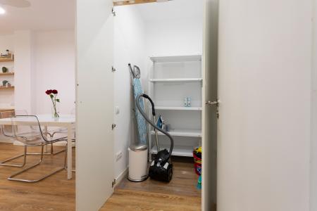 Apartment for Rent in Barcelona Casp - Passeig De Sant Joan (parking Opcional)