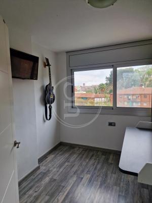 Apartamento para Alugar em Barcelona Mare De Deu Del Port - Zona Franca (6 Months Min)