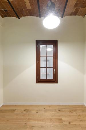 Apartment for Rent in Barcelona Sardenya - Consell De Cent