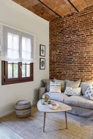 Apartment for Rent in Barcelona Sardenya - Consell De Cent