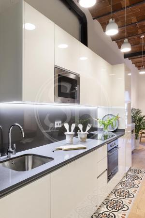 Apartment for Rent in Barcelona Sardenya - Consell De Cent