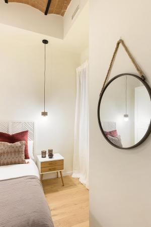 Apartment for Rent in Barcelona Sardenya - Consell De Cent