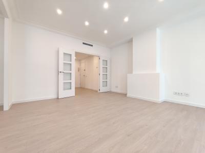 Appartement à louer à Barcelona Calaf - Calvet