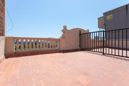 Penthouse for sale in Barcelona Consell De Cent - Dos De Maig (until June 30th)