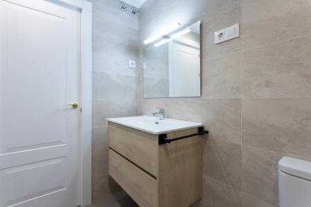 Apartment for Rent in Barcelona Asturies - Torrent De L'olla (min 7 Months)