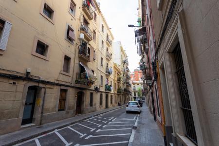 Apartment for Rent in Barcelona Paredes - Ginebra
