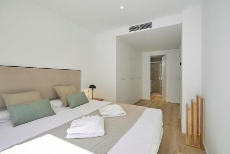 Apartamento en alquiler temporal con dos habitaciones, tres baños y terraza en Hospitalet