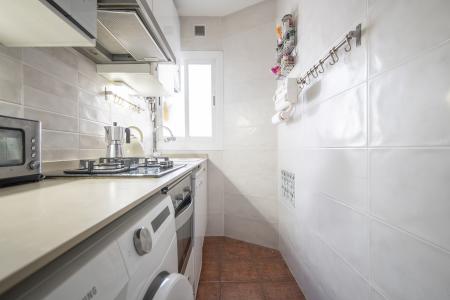 Apartamento en alquiler temporal con dos habitaciones y despacho en Park Güell