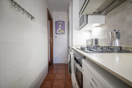 Apartamento en alquiler temporal con dos habitaciones y despacho en Park Güell