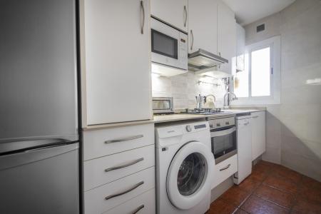 Apartamento en alquiler temporal con dos habitaciones y despacho en Park Güell