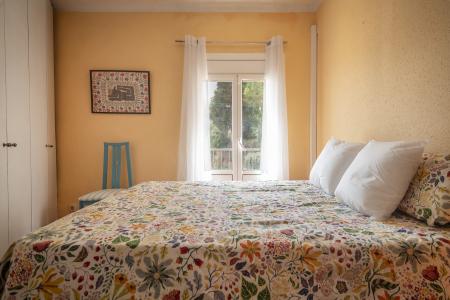 Apartamento en alquiler temporal con dos habitaciones y despacho en Park Güell