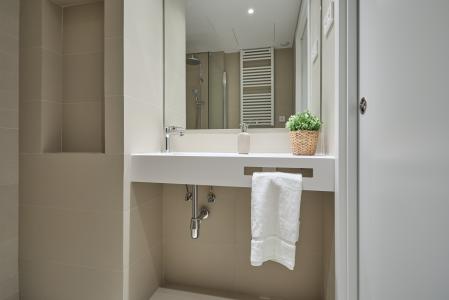 Apartment for Rent in Barcelona Av. Gaudí - Marina (min 3 Months)