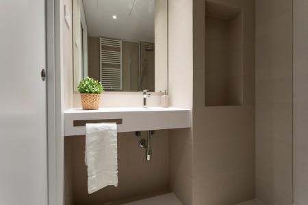 Apartment for Rent in Barcelona Av. Gaudí - Marina (min 3 Months)