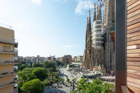 Apartment for Rent in Barcelona Av. Gaudí - Marina (min 3 Months)