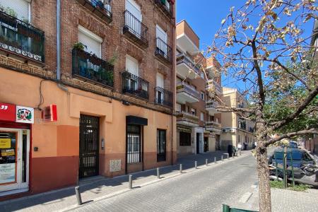 Estudio amueblado muy cerca de Cuatro Caminos.