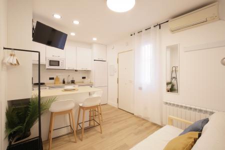 Apartamento amueblado exterior c/ Beire muy cerca de Cuatro Caminos.