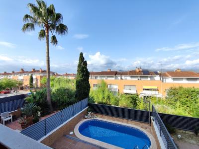 Terraced house for Rent in Sant Feliu de Llobregat Passatge De L'ametller - Jacint Rius