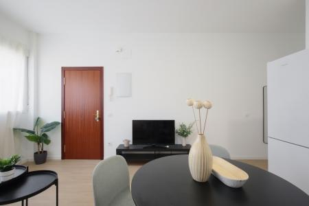 Apartment for Rent in Madrid Virgen De La Alegria - Av. Donostiarra
