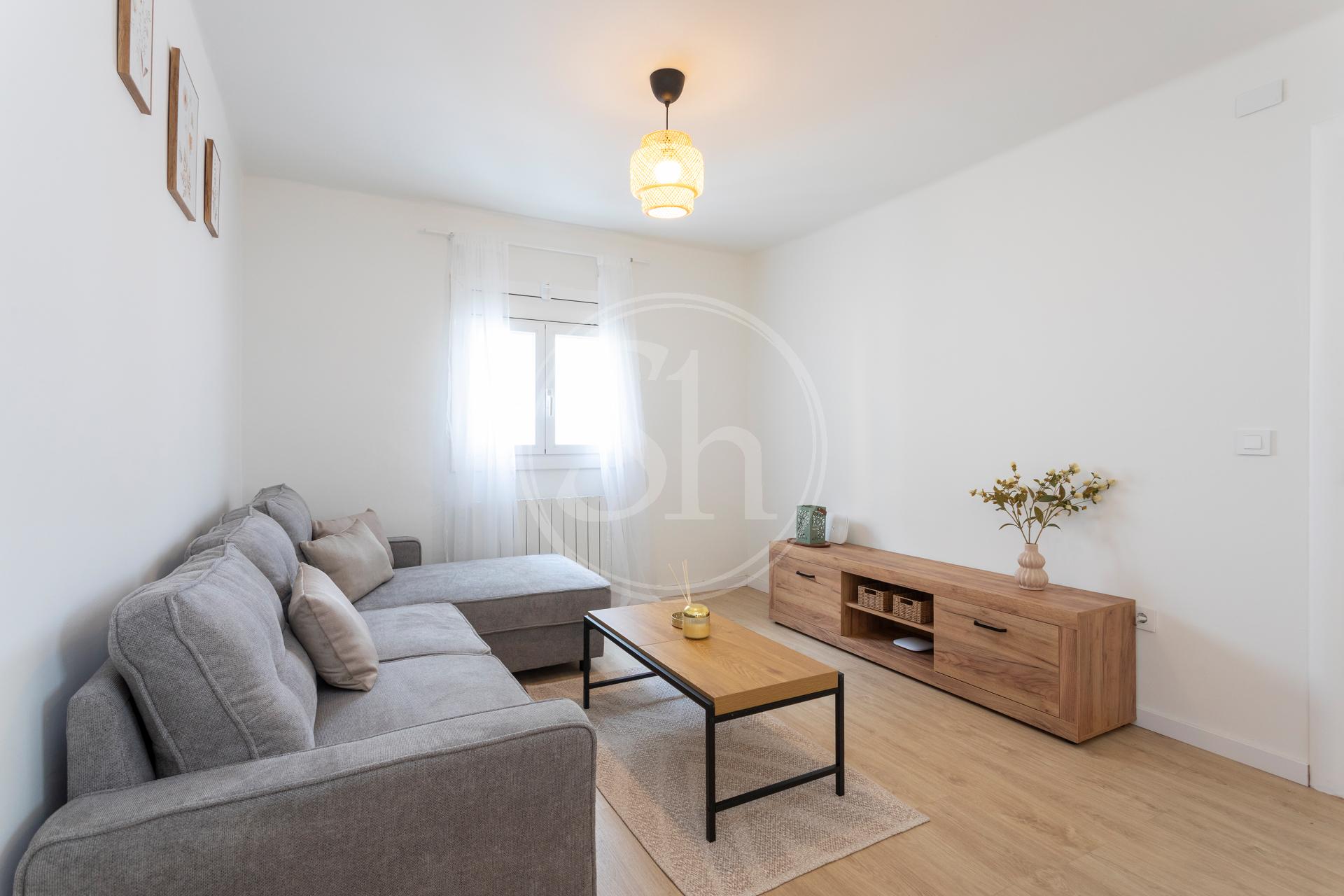 Apartamento en alquiler temporal con tres habitaciones en Hospitalet de Llobregat