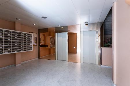 Luminoso piso de alquiler mensual en Gràcia