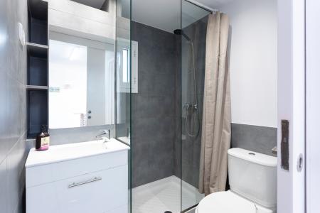 Luminoso piso de alquiler mensual en Gràcia