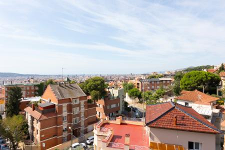 Luminoso piso de alquiler mensual en Gràcia