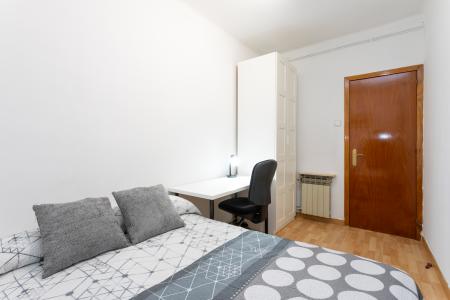 Apartamento en alquiler temporal con dos habitaciones dobles y vestidor en Horta