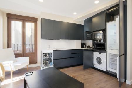 Appartement te huur in Madrid Calle Cabestreros - Calle Embajadores