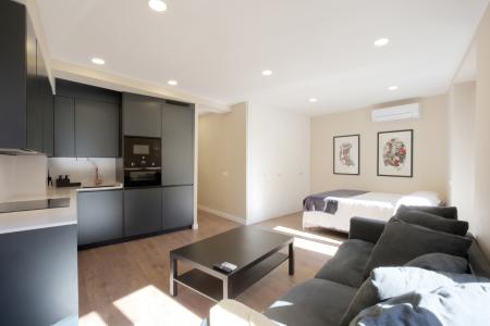 Appartement te huur in Madrid Calle Cabestreros - Calle Embajadores