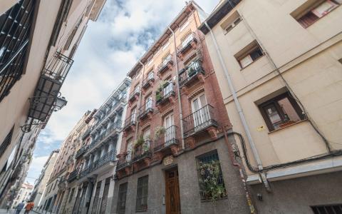 Appartement te huur in Madrid Bastero - Carnero