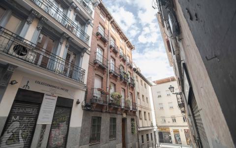 Appartement te huur in Madrid Bastero - Carnero