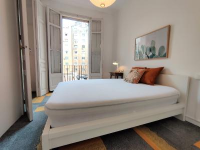 Pis en Lloguer a Barcelona València - Casanova