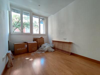 Office à louer à Barcelona Dante Alighieri - Baixada De La Plana (iva Inc.)