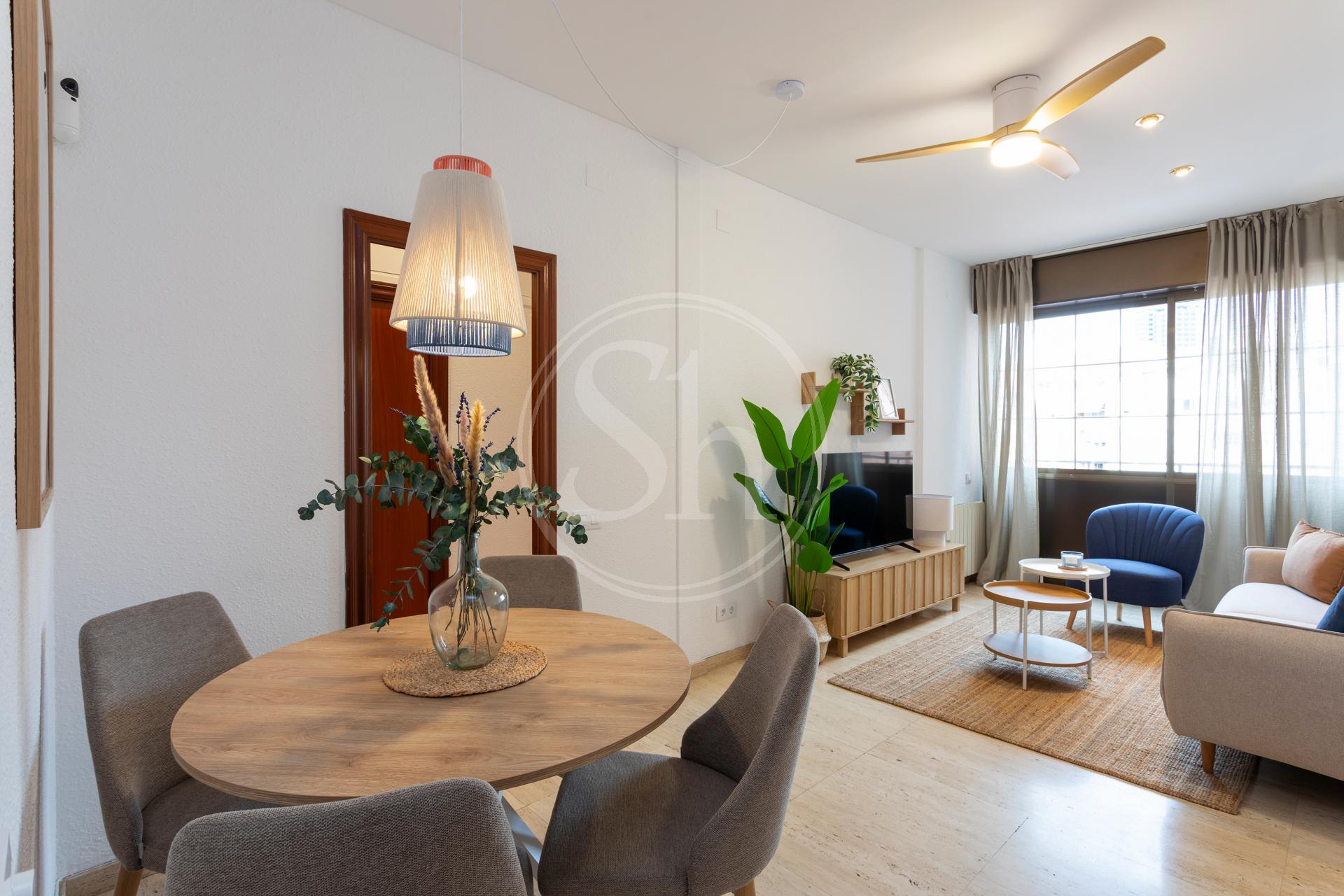 Apartamento para Alugar em Barcelona Travessera De Les Corts -- Gran Via Carlos Iii