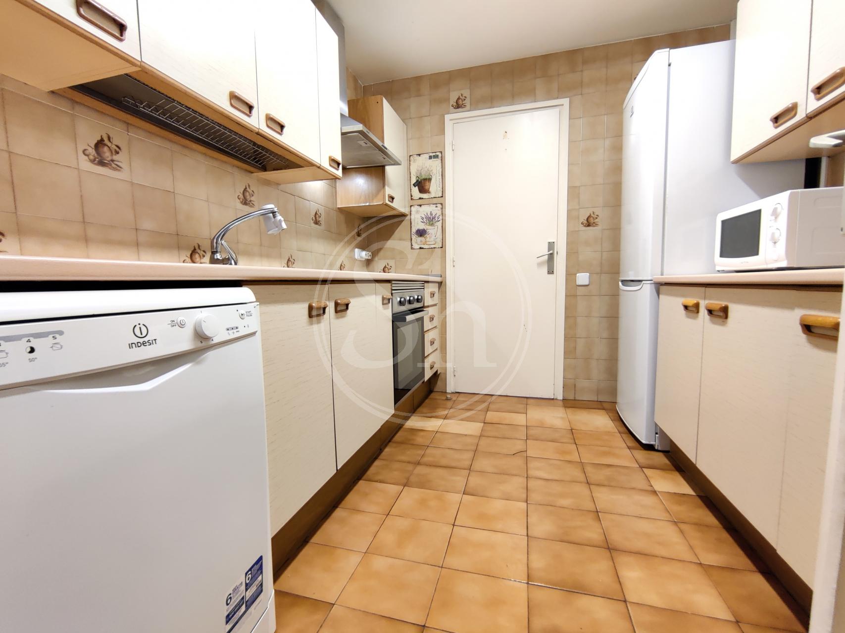 Apartamento para Alugar em Barcelona Aragó - Calabria