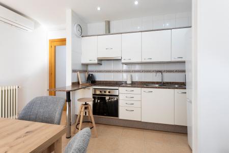 Apartamento en alquiler temporal con dos habitaciones dobles y balcón en Les Corts