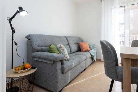 Apartamento en alquiler temporal con dos habitaciones dobles y balcón en Les Corts