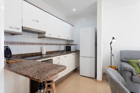 Apartamento en alquiler temporal con dos habitaciones dobles y balcón en Les Corts