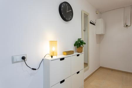 Apartamento en alquiler temporal con dos habitaciones dobles y balcón en Les Corts