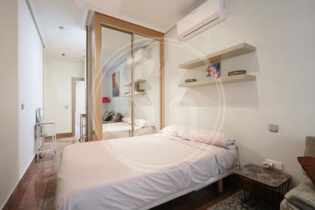 Studio for Rent in Madrid Velarde - Malasaña