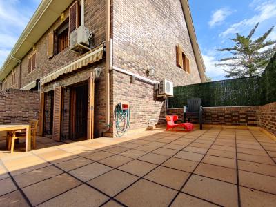 Unifamiliar adosada en Lloguer a Badalona Travessera Montigalà - Joan Amigó I Barriga