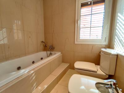 Unifamiliar adosada en Lloguer a Badalona Travessera Montigalà - Joan Amigó I Barriga