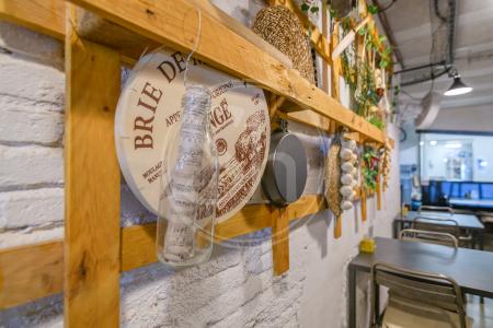 Local comercial en venda a Barcelona Traspaso Restaurante Carrer Regàs