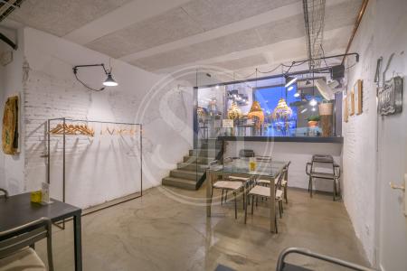 Local comercial en venda a Barcelona Traspaso Restaurante Carrer Regàs