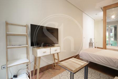 Студия в аренду в Madrid Velarde - Malasaña